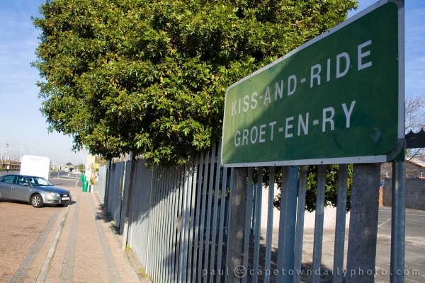 Kiss-and-ride