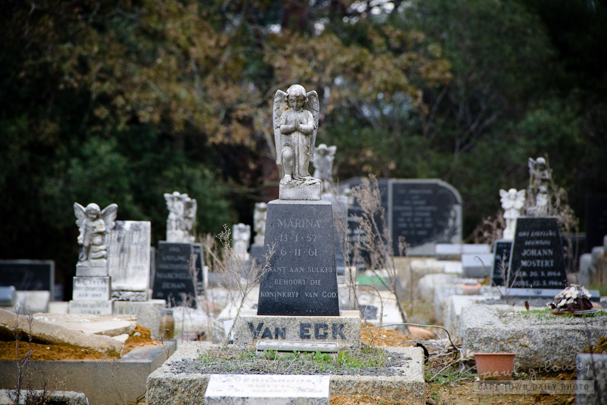 Hauntingly eerie gravestones