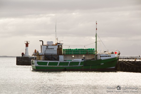 Longline fishing boat